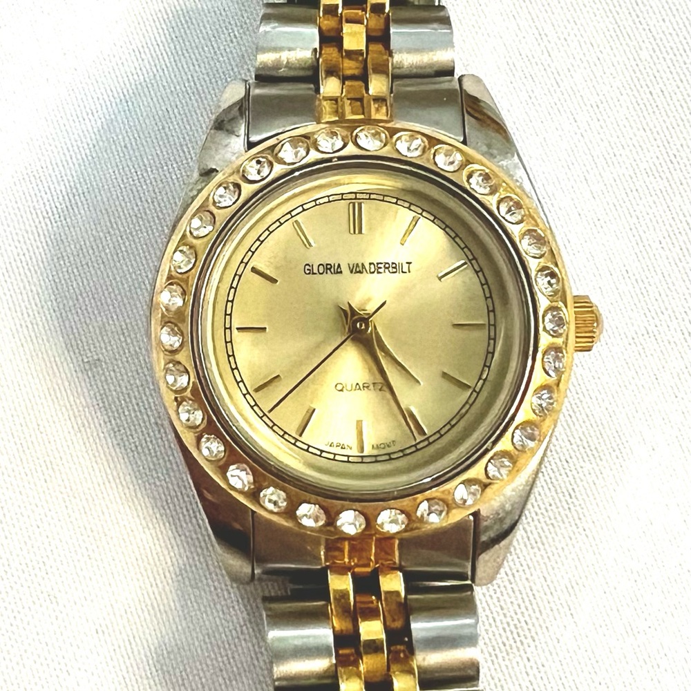 Vtg Gloria Vanderbilt Gold/ silver tone watch fits wrists 6-6.5”